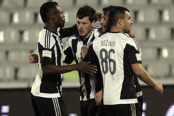 TEREN JE DO ATLETSKE STAZE, DRAGI MOJI: Bivši Partizanovac prvo žestoko isprozivao Zvezdu, pa obrisao!