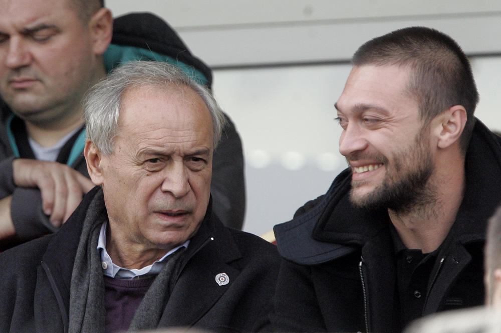 OGLASIO SE VUČELIĆ: "Kriv" je naš stručni štab! Zašto nije rekao igračima?