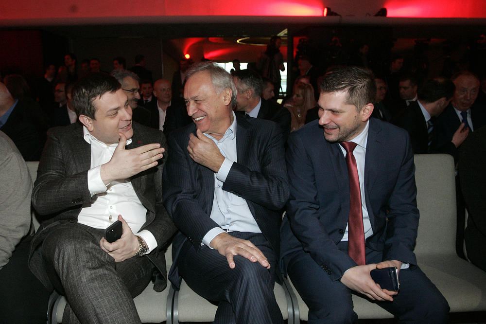 Hvala Vučeliću, hvala Vazuri... (FOTO)