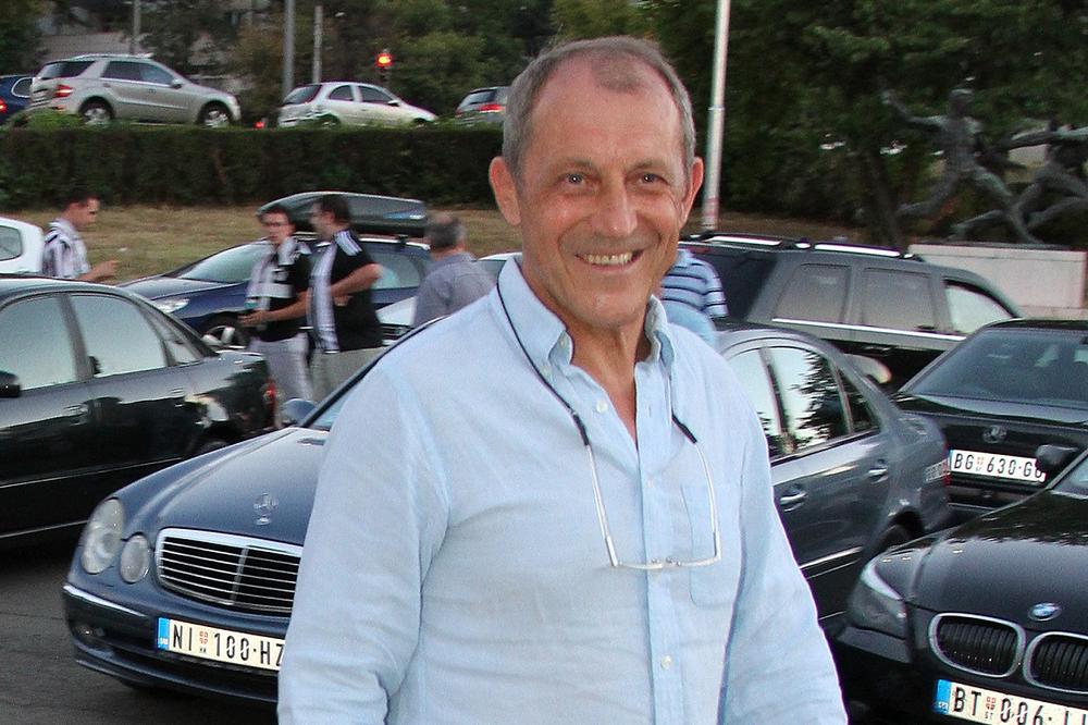 OGLASIO BIVŠI SUDIJA: Čist ofsajd kod Zvezdinog gola! Nakaradno tumačenje učitelja naših sudija izaziva haos! (VIDEO)