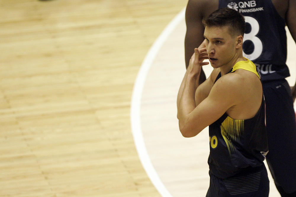 Fener je hodao po ivici, dok Bogdan nije uzeo loptu: Srbin presudio Darušafaki, ali ne onako kako smo navikli! (VIDEO)