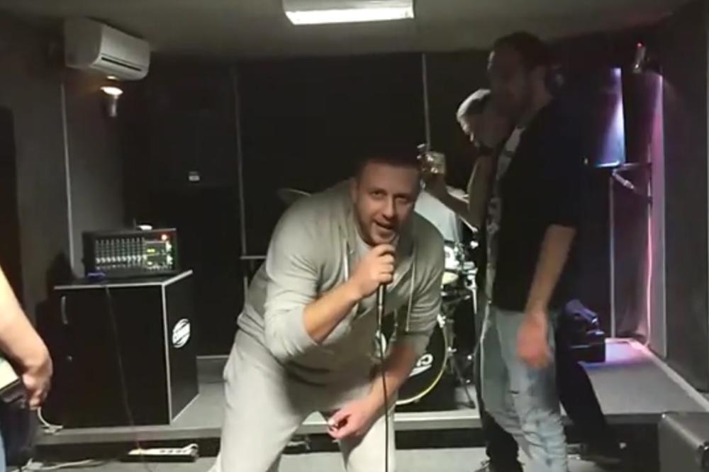 Srpski metalci pržili su u skloništu na Novom Beogradu. A onda je ušao ON... ŠOK PESMA OD KOJE VAM NEĆE BITI DOBRO! (VIDEO)