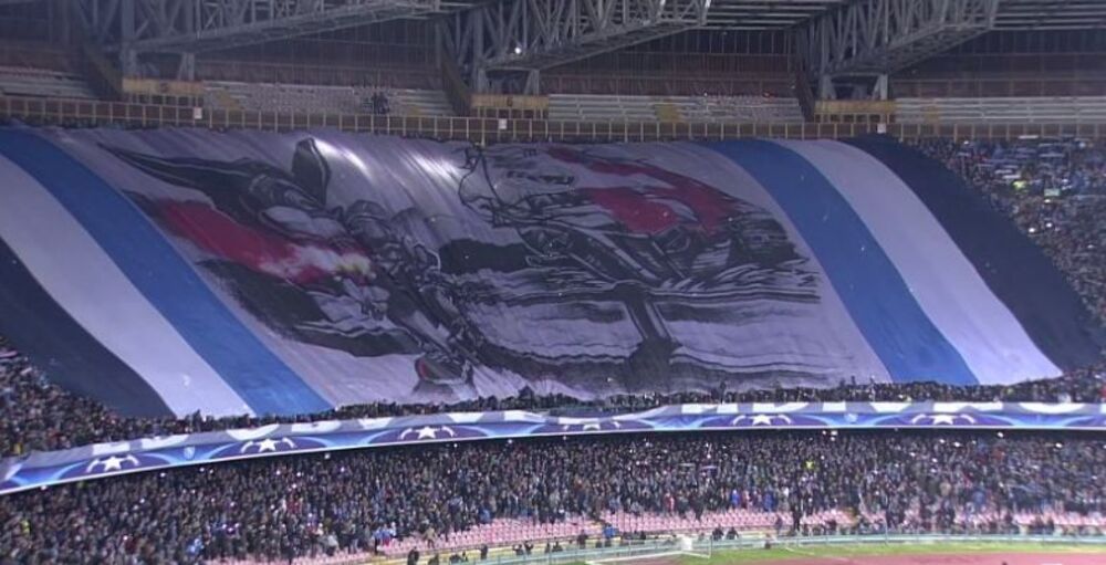 Navijači Napolija i Delije su u dobrim odnosima  