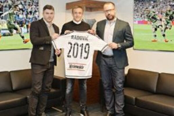 Prelepa priča Mireta Radovića i Legije trajaće do 2019. godine! (FOTO)