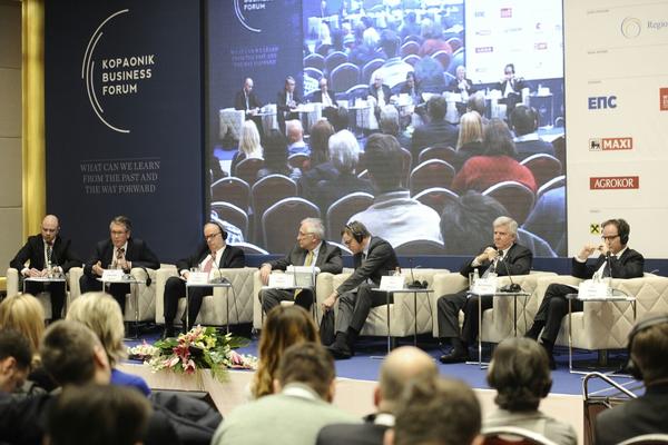 RAZRUŠILI STE POLA SVETA, UNIŠTILI SFRJ! Detalji žestoke rasprave ambasadora SAD i Rusije na Kopaoniku!