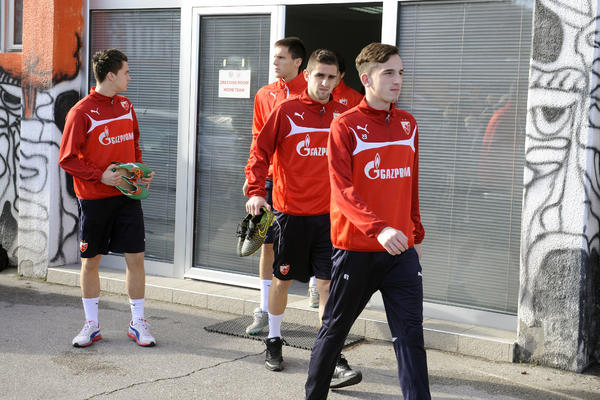 Još jedan evropski velikan stao u red za potpis Zvezdinog vunderkinda! (VIDEO)