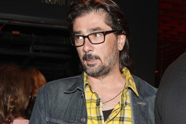 VOJIN JE SVIMA DOBRO POZNAT, A OVO JE NJEGOV BRAT: On je ZASLUŽAN je za glumčev USPEH, a pogledajte čime se bavi!