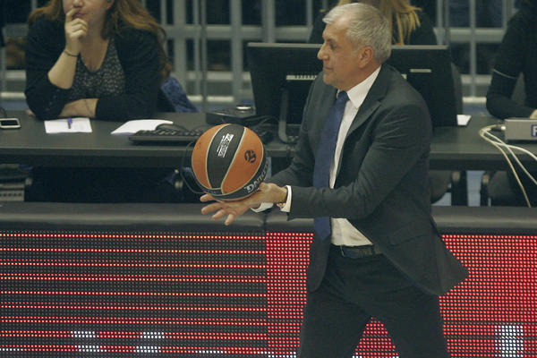 Turci zbog Obradovića naučili ćirilicu! Po čemu prepoznajemo najvećeg trenerskog maga Evrope! (FOTO) (VIDEO)