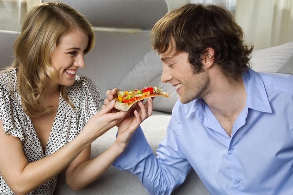 3 sitnice zbog kojih će se tvoj dečko opet zaljubiti u tebe! (FOTO) (GIF)