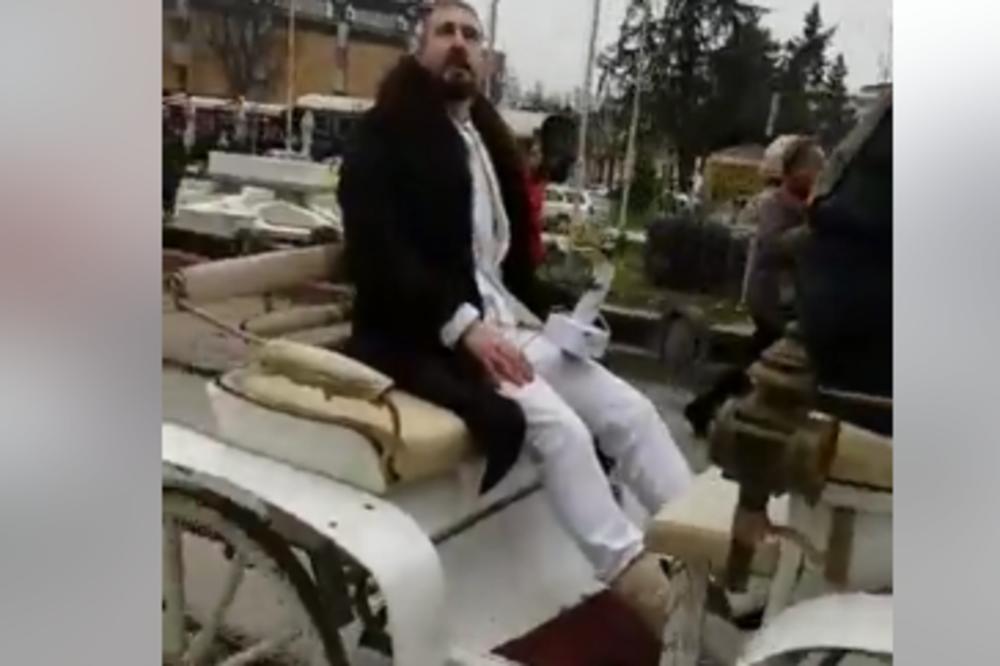 AVE BELI! PRELETAČEVIĆ posetio Kragujevčane u KOČIJI, ljudi oduševljeni! (VIDEO)