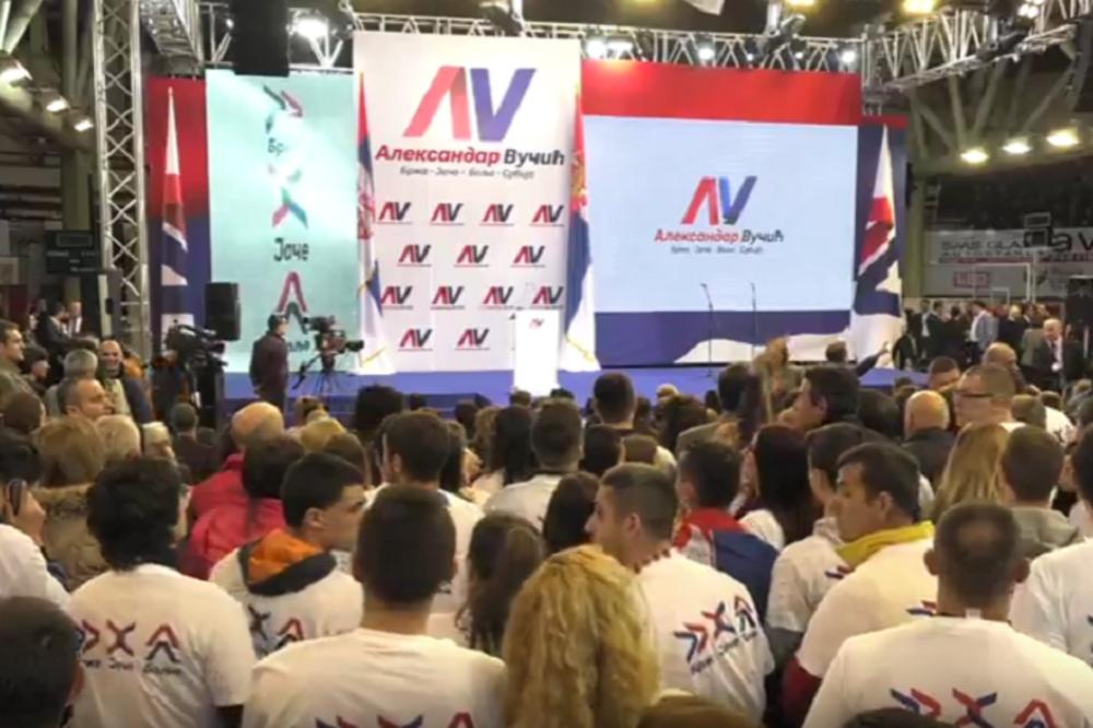 NASTAVIO MITING U ČAČKU: Vučić se obraćao ljudima: Nećemo dati da nas vešaju i pucaju na naš narod! (VIDEO)