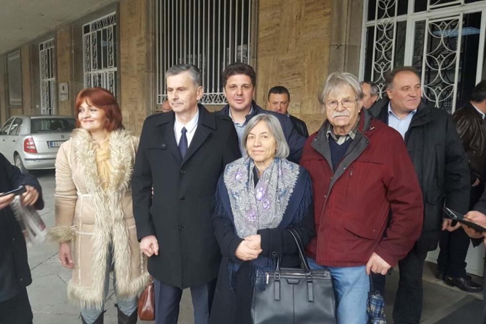 PREDAO POTPISE za kandidaturu: Milana Stamatovića podržale poznate ličnosti! (FOTO)