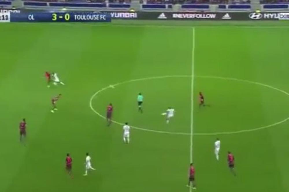 Pozovi Depaja ako hoćeš gol sa pola terena! (VIDEO)