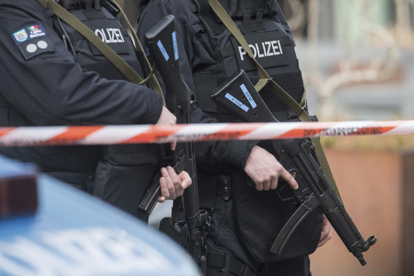Policija uhapsila napadača u Frankentalu: Nasumično napadao prolaznike nožem!