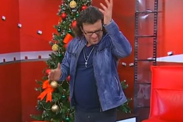 BLAM USRED EMISIJE! Aca Lukas doživeo neviđeni gaf dok je pevao, ali GOTIVIĆETE ga još VIŠE! (VIDEO)