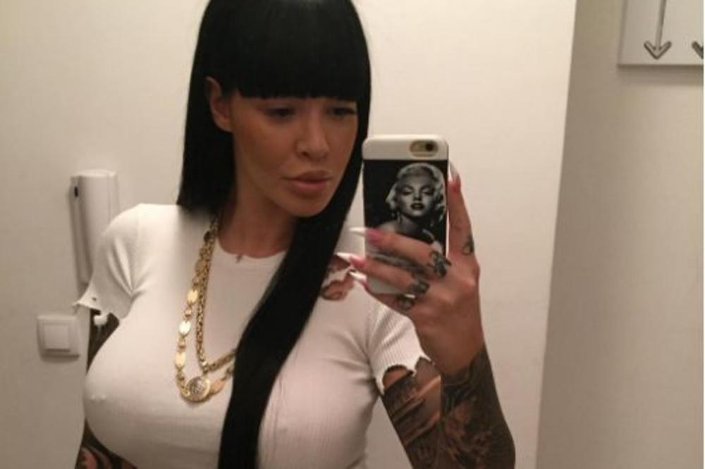 ZBOG BRAKA PREŽIVELA I PUCNJAVU, A SADA JE TRUDNA? Anđela Veštica o svemu progovorila JAVNO