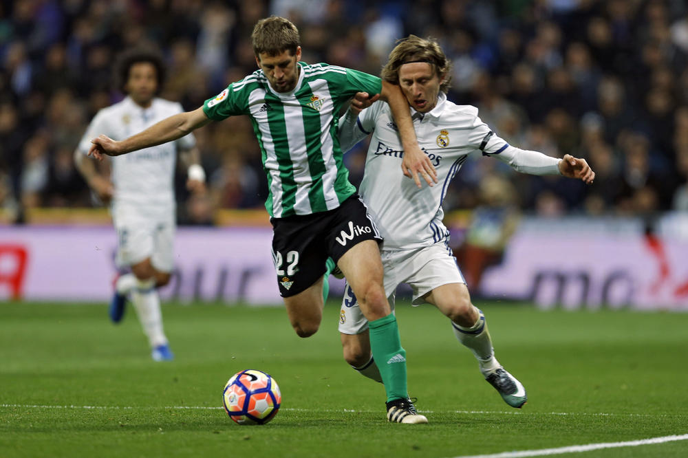 Nekadašnji vezista Partizana se oglasio posle skandala na meču sa Realom! (VIDEO)