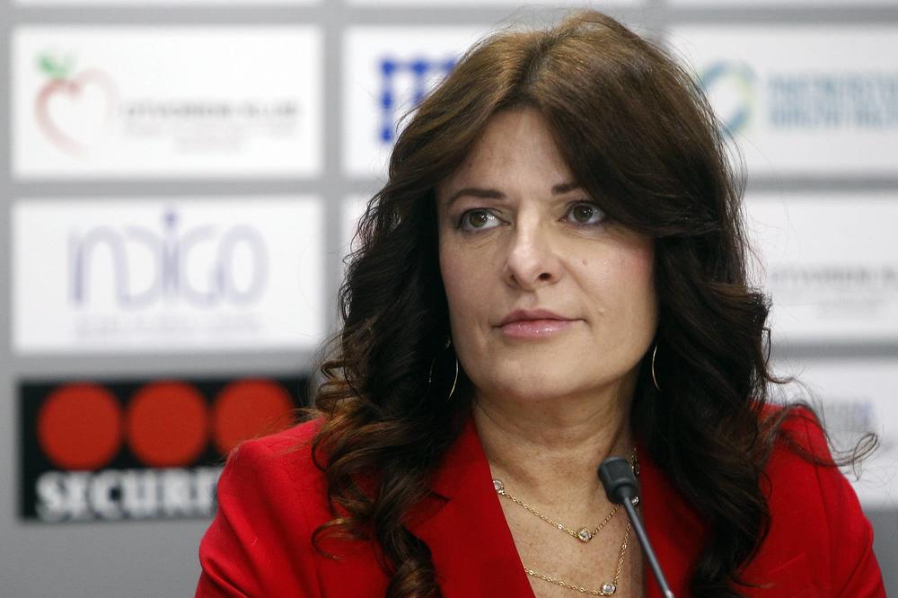 Javnobeležnička komora: Danijela Sremac prikupila 888 potpisa birača, nije tačno da joj je bila onemogućena overa kod notara!