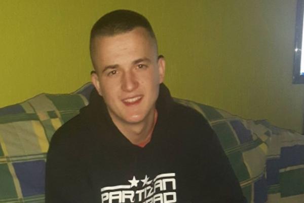 Ovo je mladić koji je poginuo u požaru! Branislav je pokušao da ugasi vatru u kotlarnici i tamo je stradao! (FOTO)