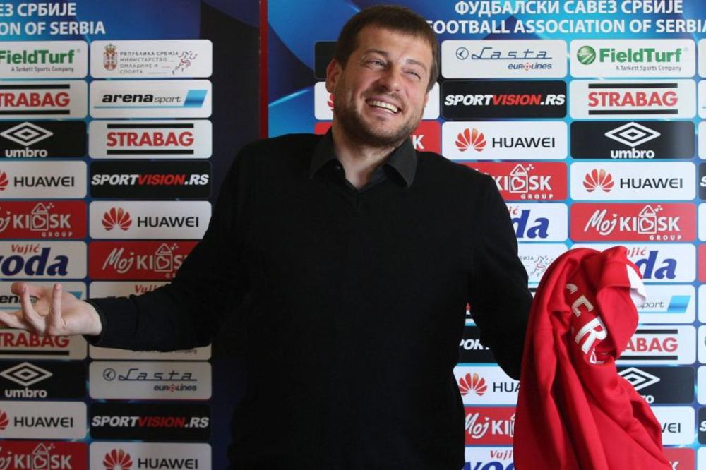 Kako je moguće da je Lalatović TEK NAKNADNO pozvao OVOG igrača? (FOTO)