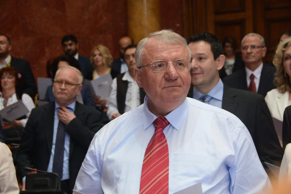 ŠEŠELJ ZA ESPRESO: Ljudi u Hrtkovcima ne treba da se plaše, JA NISAM BABAROGA, tamo ima katolika članova SRS!