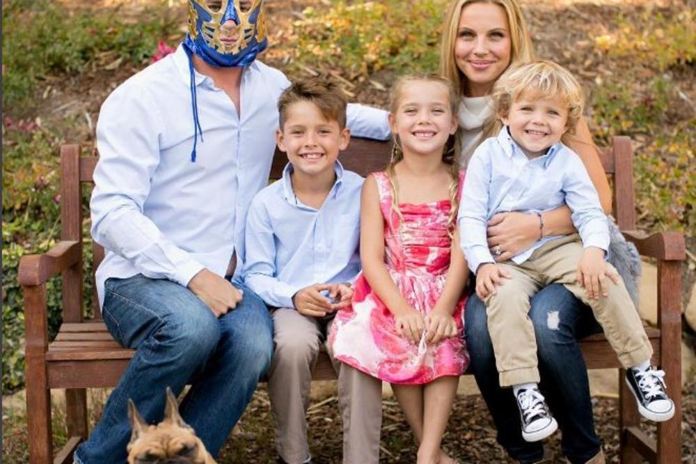 Ova SRPKINJA smuvala je poznatu SVETSKU rijaliti zvezdu: U braku su 9 godina, imaju troje dece i žive kao u bajci (FOTO)