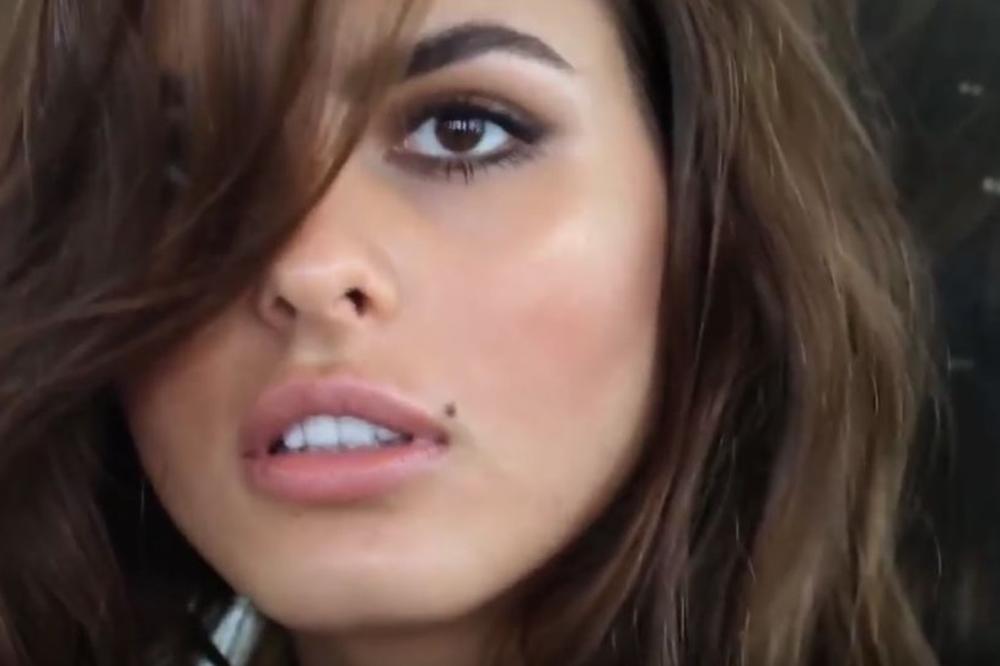 BALAVE ZA NJOM! Sestra pokojne Jelene Krsmanović GOLA na naslovnici poznatog magazina! (FOTO)