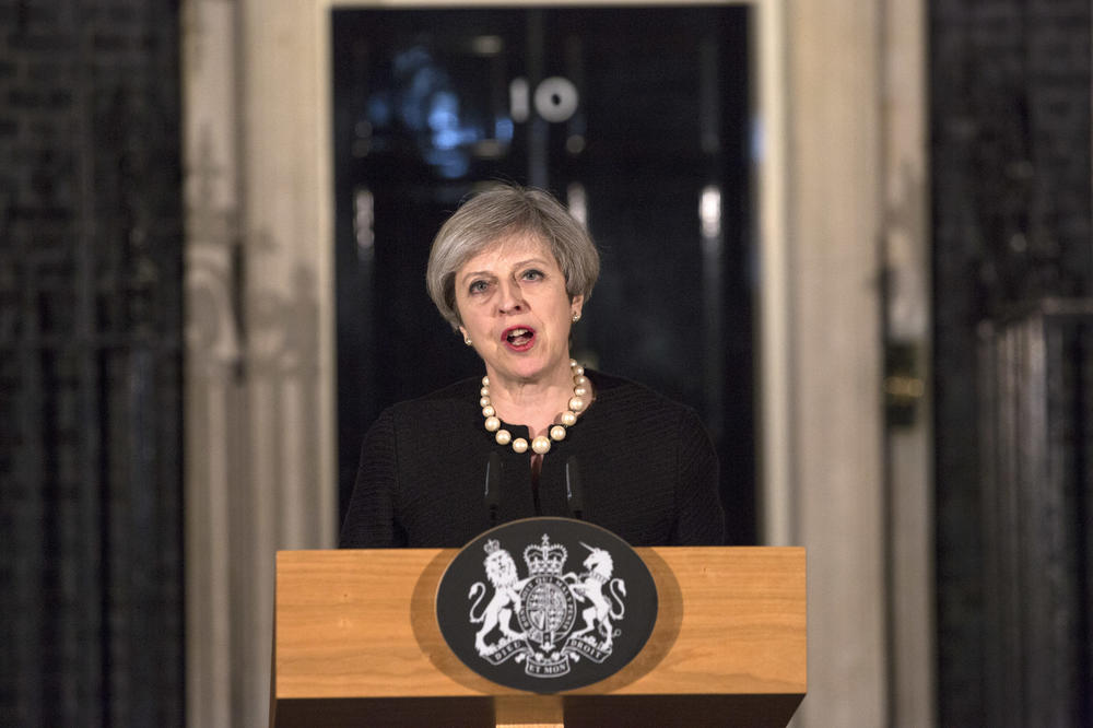 JOŠ UVEK BEZ VEĆINE: Britanska vlada predstavila širi program!