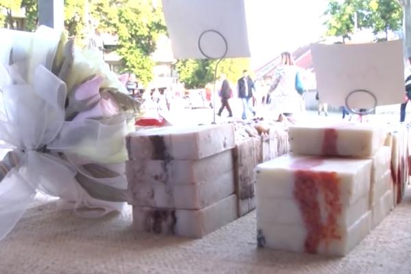 Napravite sami DOMAĆI SAPUN prema TRADICIONALNOM RECEPTU: Jedan sastojak je ODVRATAN, ali se savršeno uklapa