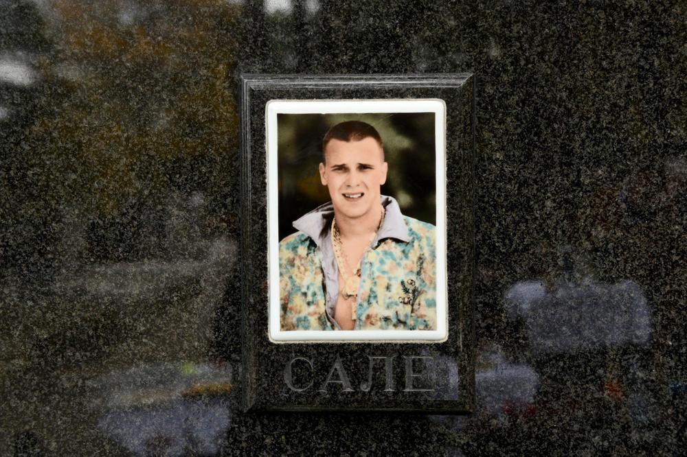 OVO JE JEDINI SNIMAK NA KOM SE ČUJE KNELETOV GLAS: Knežević u izdanju u kakvom ga niko NIJE ZNAO! (VIDEO)