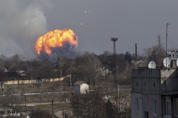 UKRAJINCI ZASULI ARTILJERIJSKOM PALJBOM, IMA MRTVIH!