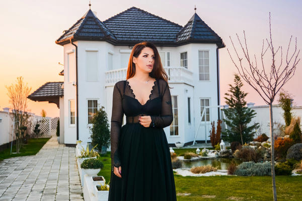 OD OVIH CIFRI ĆE VAM SE ZAVRTETI U GLAVI: Seka će do kraja godine od tezgi zaraditi bogatstvo!