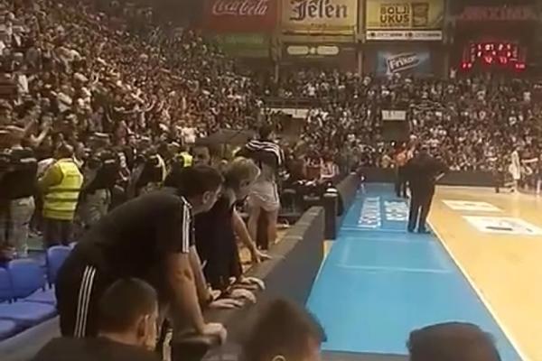 Na tribinama je bio apsolutni delirijum, ali to nije ni pola od onoga što se desilo na klupi Partizana posle Hečerove magije! (VIDEO)