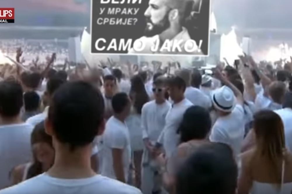 DOBRA MUZIKA, DOBRE RIBE I SVI U BELOM: Šta bi Preletačević uradio da ima para za predizbornu konvenciju? Postideo bi i Egzit! (VIDEO)