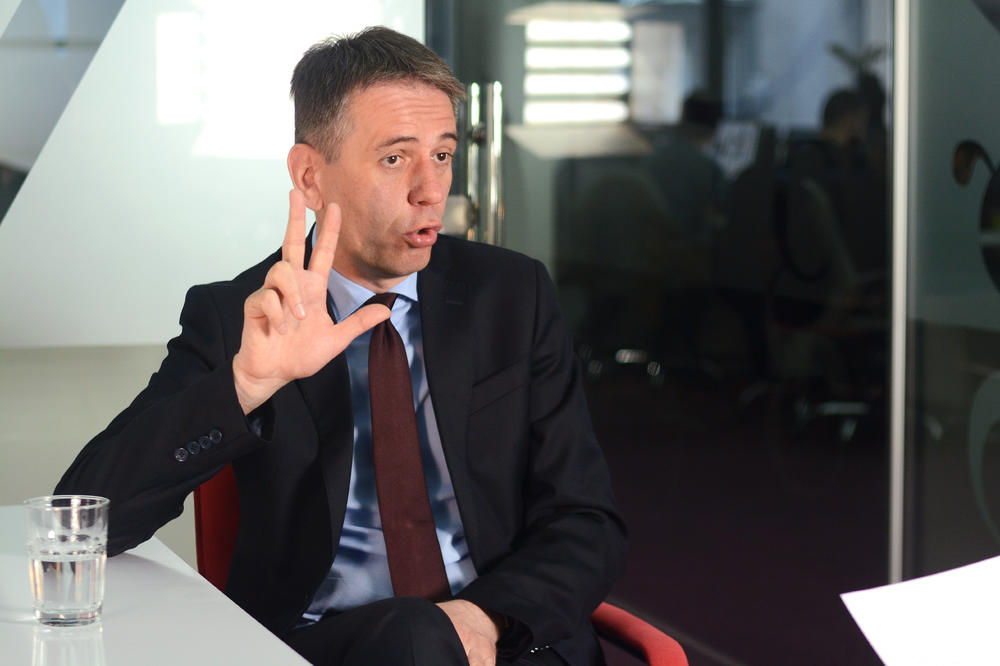 EU JE GLOBALISTIČKO I BANKARSKO ZLO! Radulović o tome kako EU uništava demokratiju na Balkanu