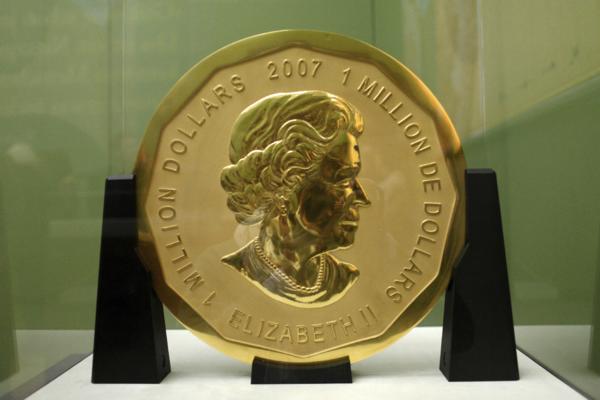 Neko je u džep stavio 4.5 miliona dolara! Vredna kovanica ukradena iz muzeja u Berlinu! (FOTO)