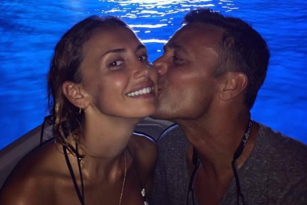 TO SE ZOVE LETOVANJE! Emina na jahti od DVA miliona evra, povela sa sobom i TRI KUVARA