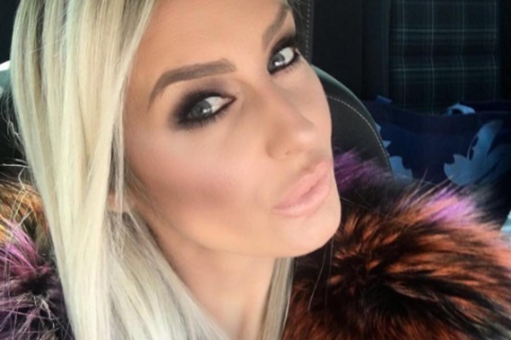 PRVO POSLALI SAOPŠTENJE DA SU U VEZI, PA SE SMUVALi: Dabovićeva se uplela u LAŽI, a ovako je provaljena!