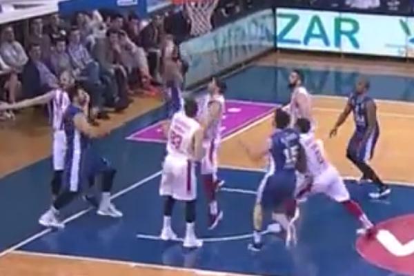 NEKO SE SIGURNO ŠALI SA NAMA! Posle gola Vanje Milinkovića, Zvezdin fantomski bananamen u Podgorici! (VIDEO)