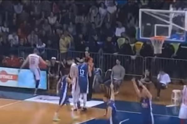 Prekipelo mu! Pobesneli Marko Simonović lomio po Morači! (VIDEO)