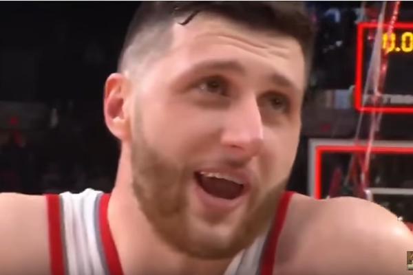 Prvo je slušao Baju, a sada nešto još gore! Saigrači Jusufa Nurkića hoće da polude zbog muzike koju pušta na zagrevanju! (VIDEO)