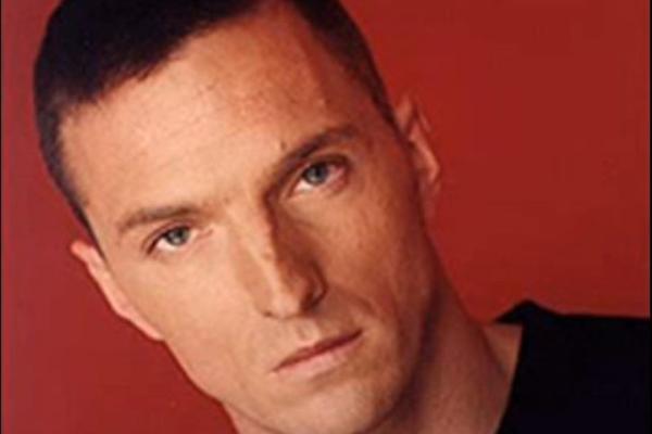 BIO JE VELIKI ZAVODNIK NA ESTRADI! Ovako danas izgleda vlasnik čuvenog hita TEBI MOJA MAZO! (FOTO)