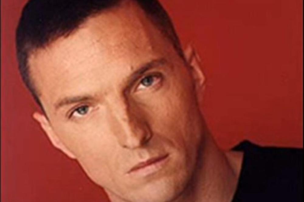 BIO JE VELIKI ZAVODNIK NA ESTRADI! Ovako danas izgleda vlasnik čuvenog hita TEBI MOJA MAZO! (FOTO)