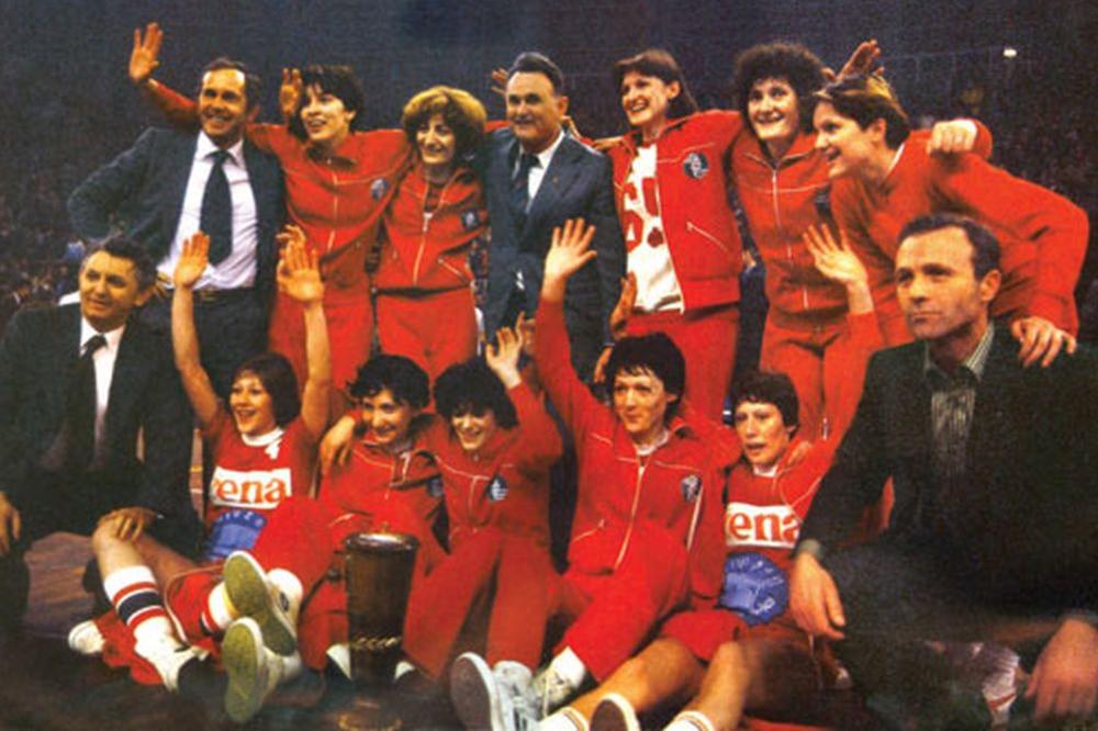 BILA JE TO ČISTA DOMINACIJA: Prvu titulu evropskog šampiona u Jugoslaviju donele su Zvezdine košarkašice! (FOTO)