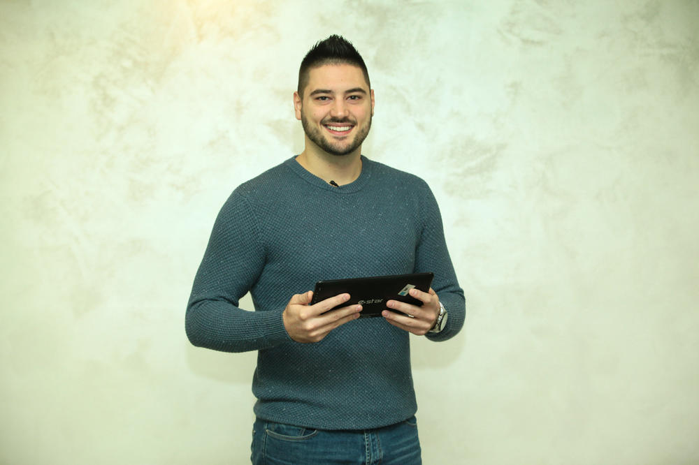 ESPRESO TVITER Ljuba Perućica je najveći estradni starletan: Seks uz banderu kod njega je 2 DINARA! (VIDEO)