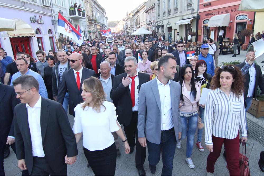 VUKA JEREMIĆA I NARODNU PARTIJU PODRŽALO 70 JAVNIH LIČNOSTI: Evo čije se sve ime našlo na Proglasu!