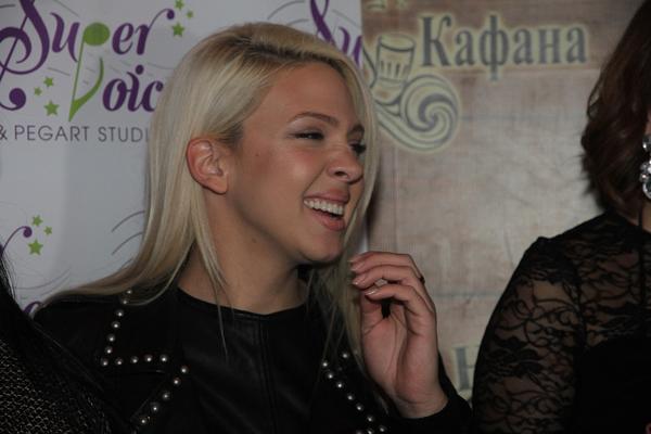 AV AV AV Milica Todorović ismejala Šaka u lajv prenosu!