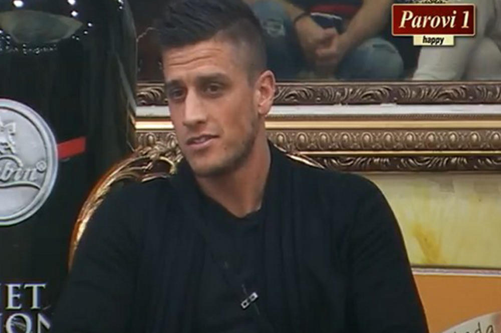 ZA DAVIDOM IZ "PAROVA" SU DEVOJKE ODLEPILE: Njegov mlađi brat je još BOLJI frajer od njega! (FOTO)