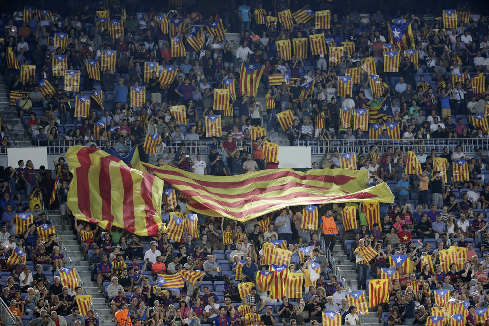 FIFA ostala bez teksta, Barselona osudila ponašanje države, a navijači Reala su imali brutalan odgovor na referendum! (FOTO)