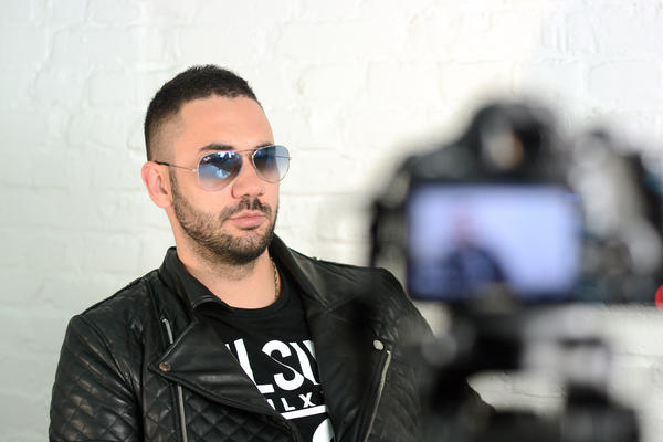 PROCURELE LJUBAVNE PORUKE! Aca Živanović u vezi sa ćerkom Zorice Brunclik! Odala ih prepiska! (FOTO)